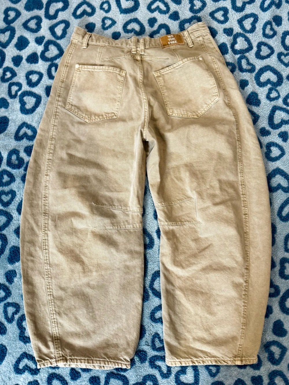 We The Free Good Luck Barrel Jeans Taupe Khaki size 30 GUC (see flaws) - Picture 6 of 7